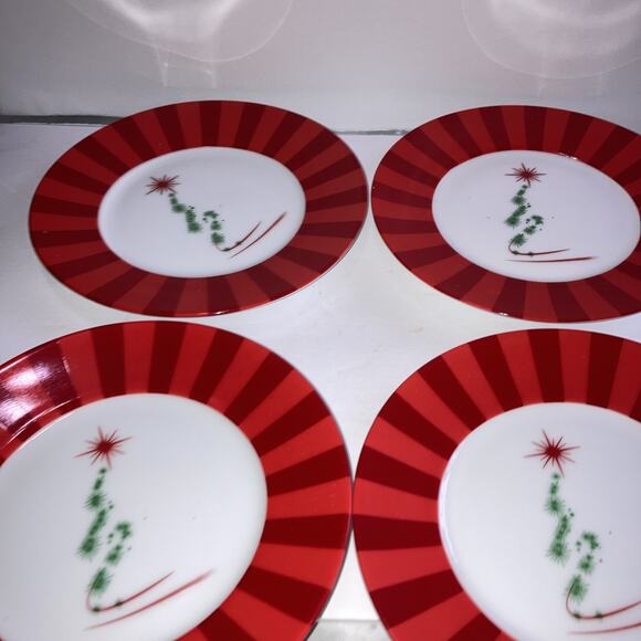 Christmas Tree Dessert Plates 4 Plates - Picture 1 of 3